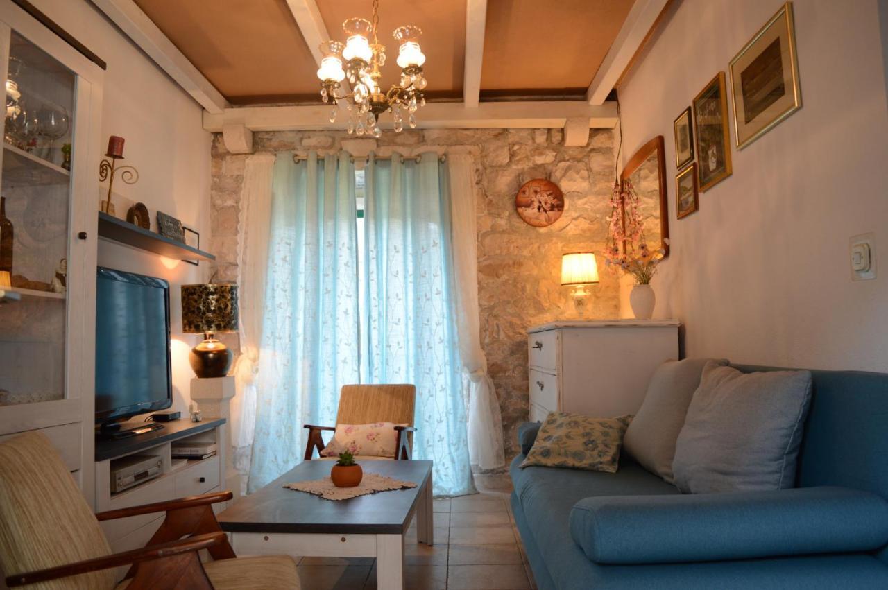 Visilo Stone House Villa Pucisca Dış mekan fotoğraf