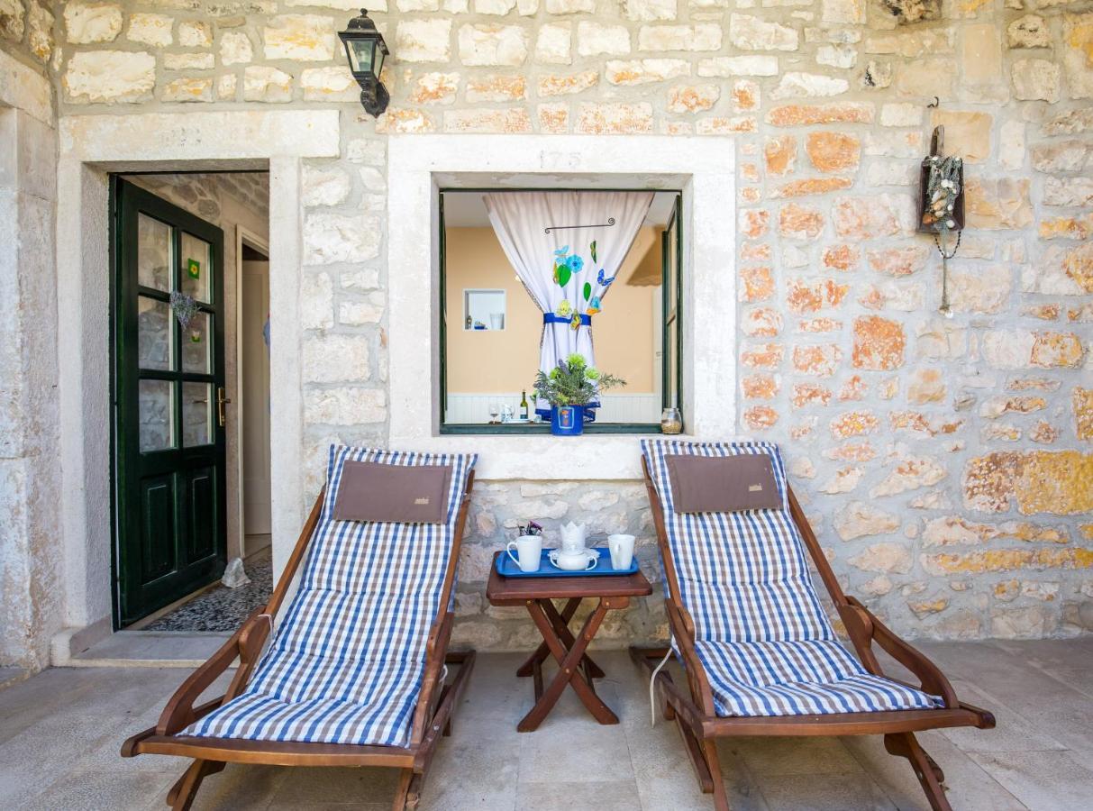 Visilo Stone House Villa Pucisca Dış mekan fotoğraf