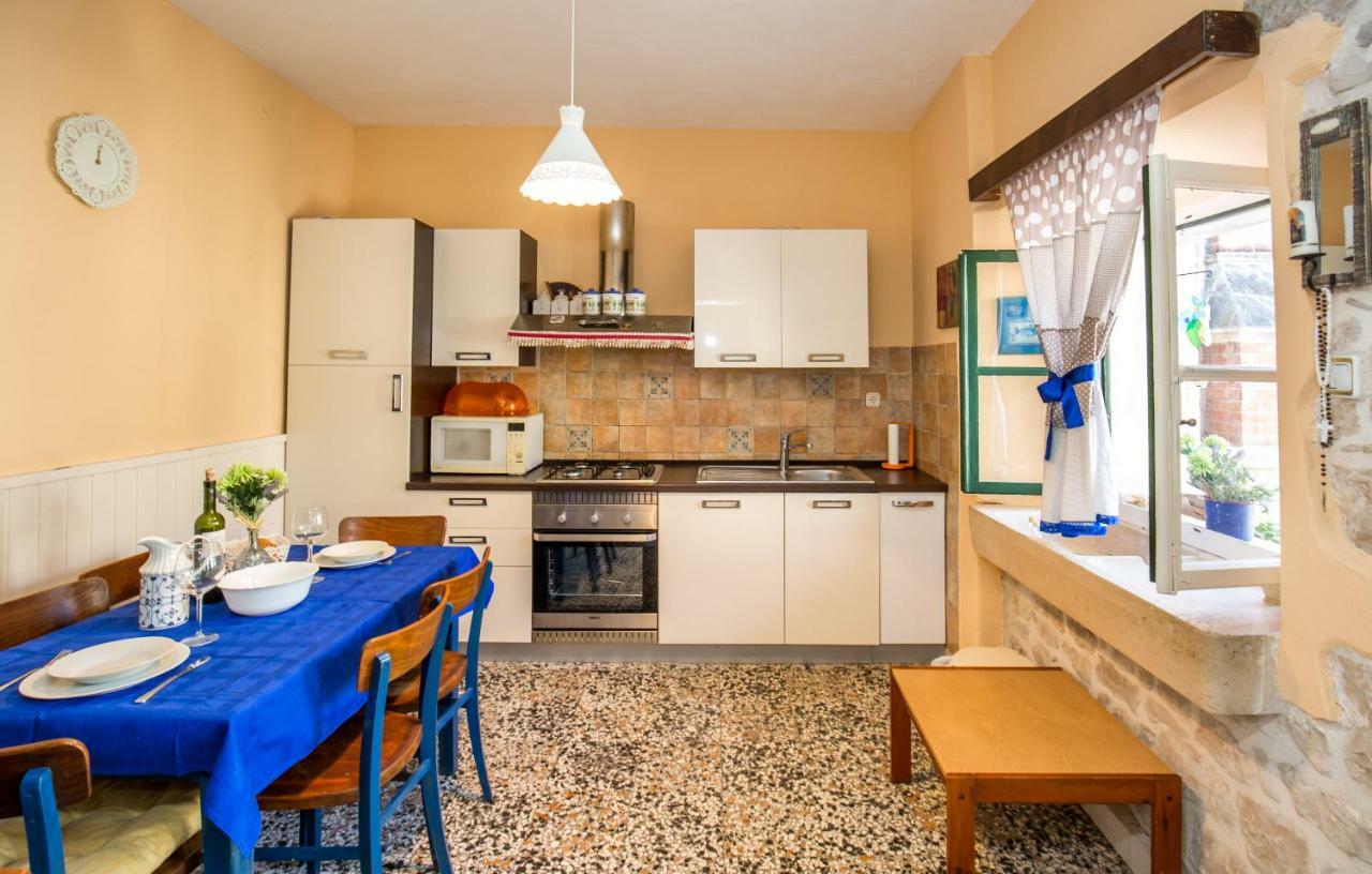 Visilo Stone House Villa Pucisca Dış mekan fotoğraf